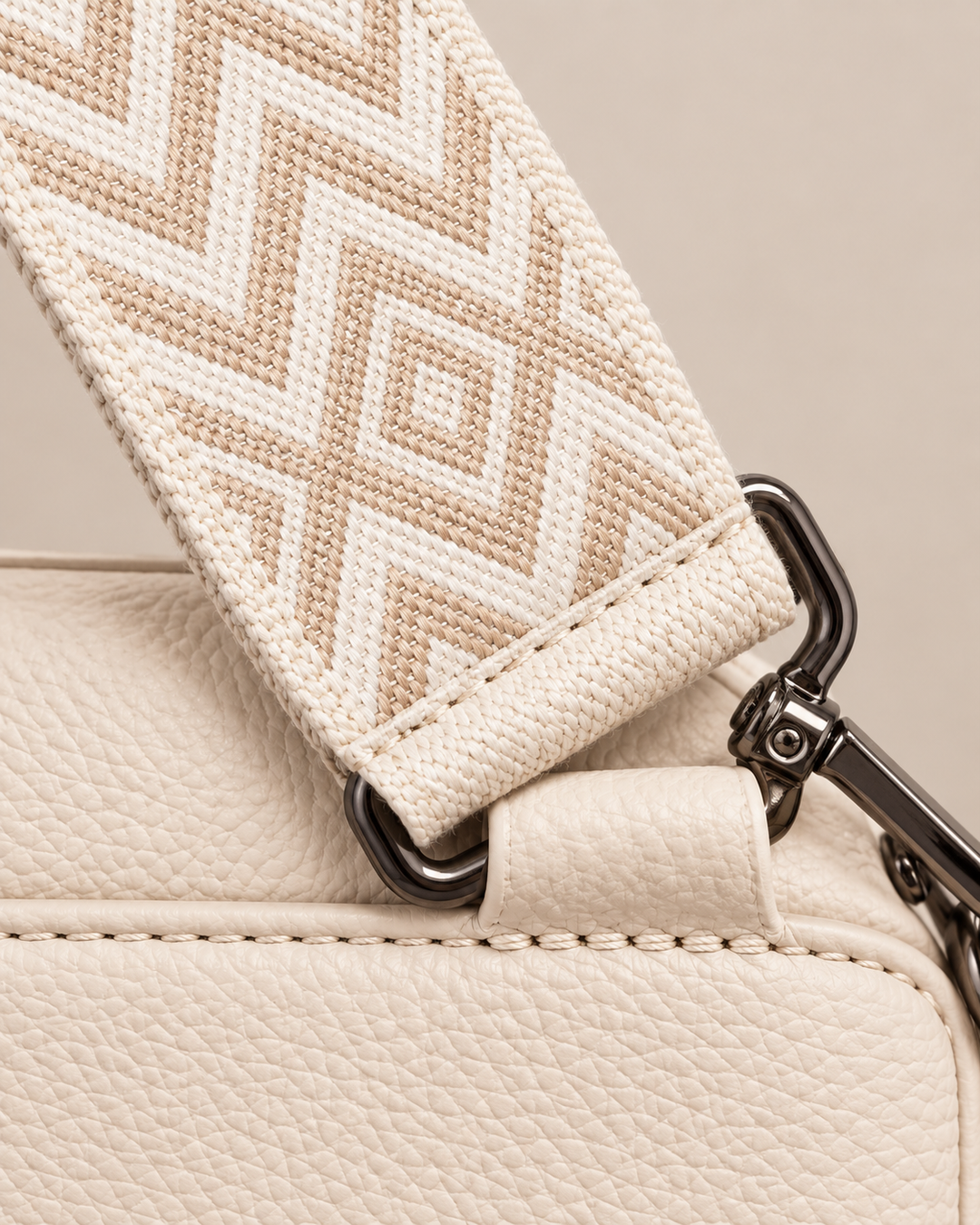 Sanne | Crossbodytaske med mønstret rem