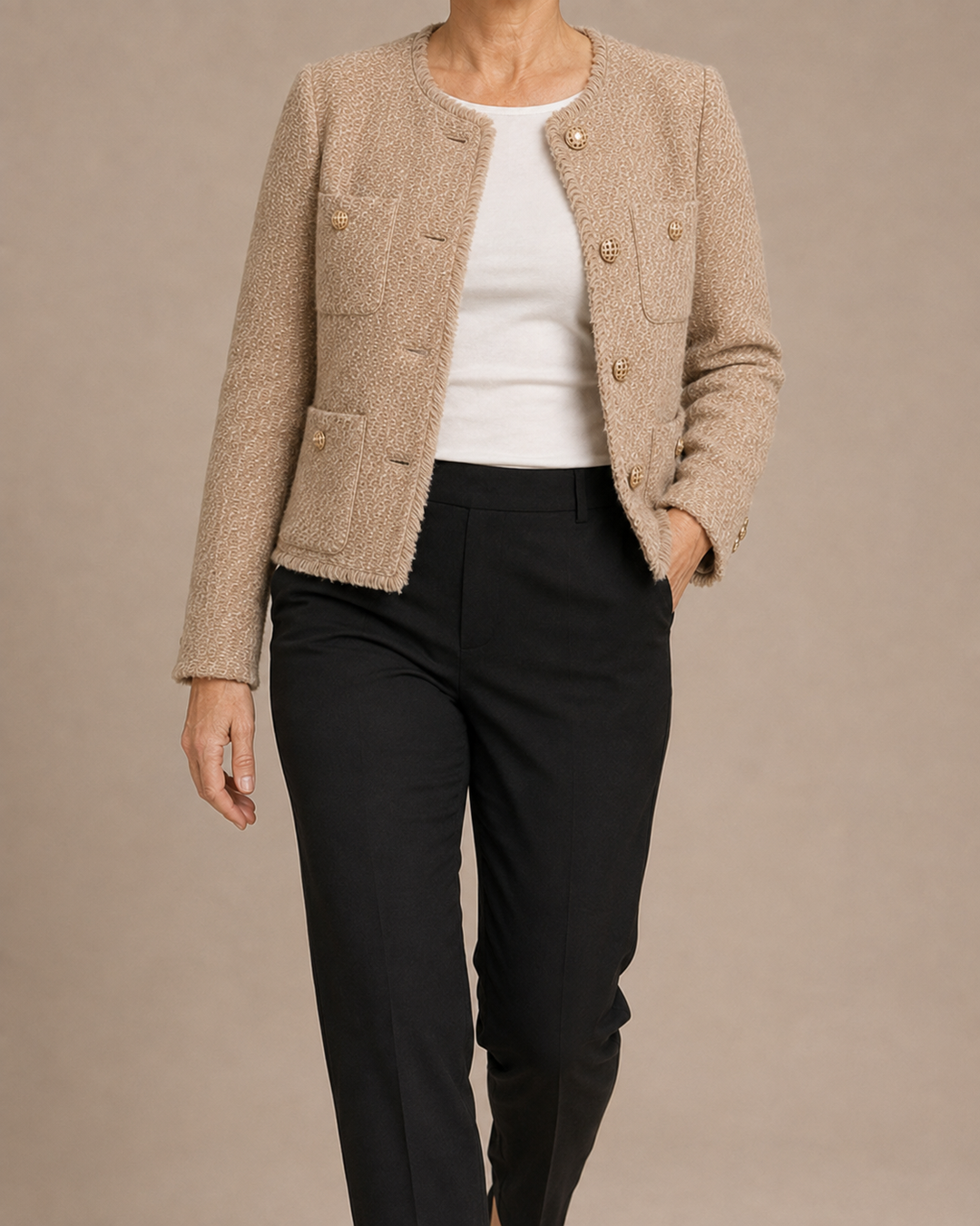 Nanna | Bouclé jakke med guldknapper