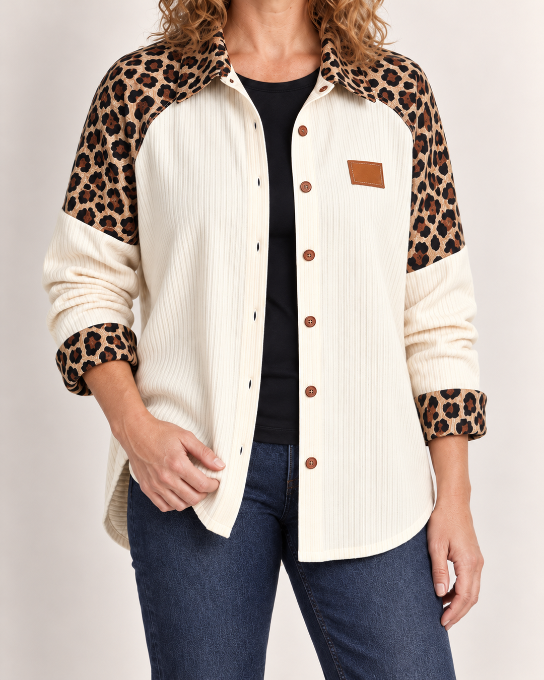 Signe | Ribbluse med leopardærmer