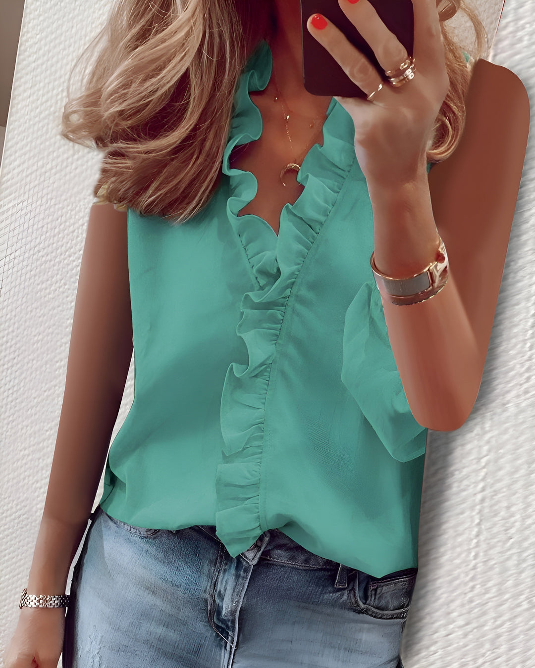 Clara | Luftig og elegant bluse med flæser